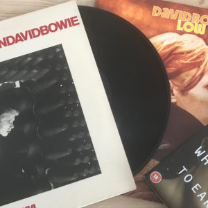 Het verhaal achter de hoes van David Bowie's Station To Station en Low